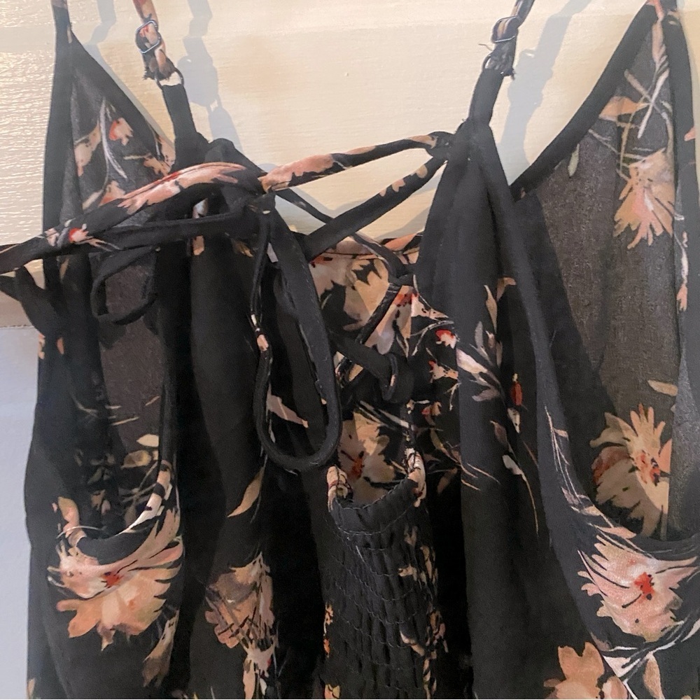 XHILARATION NWT Floral Ruffle Lace Up Women's Dress Size Medium - Picture 4 of 11